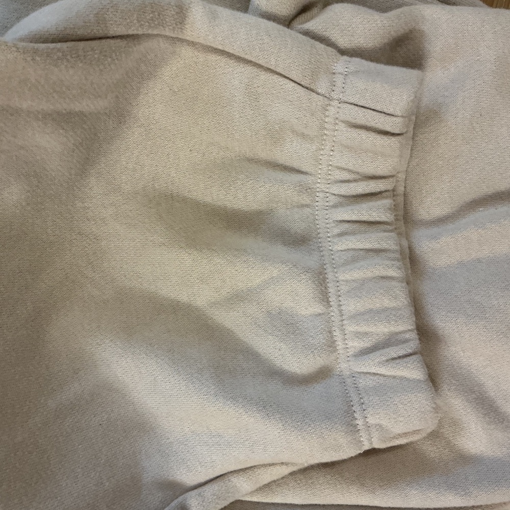 Vuori Sedona Jogger in Salt - Picture 5 of 8